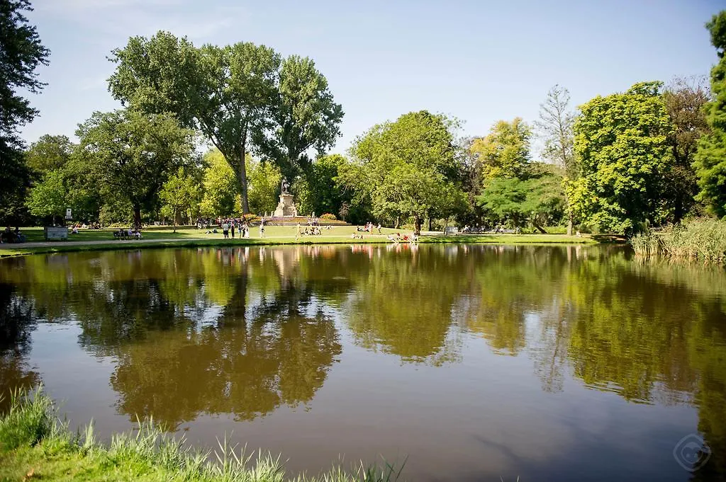 לינה וארוחת בוקר אמסטרדם Vondelparkmuseum Inn